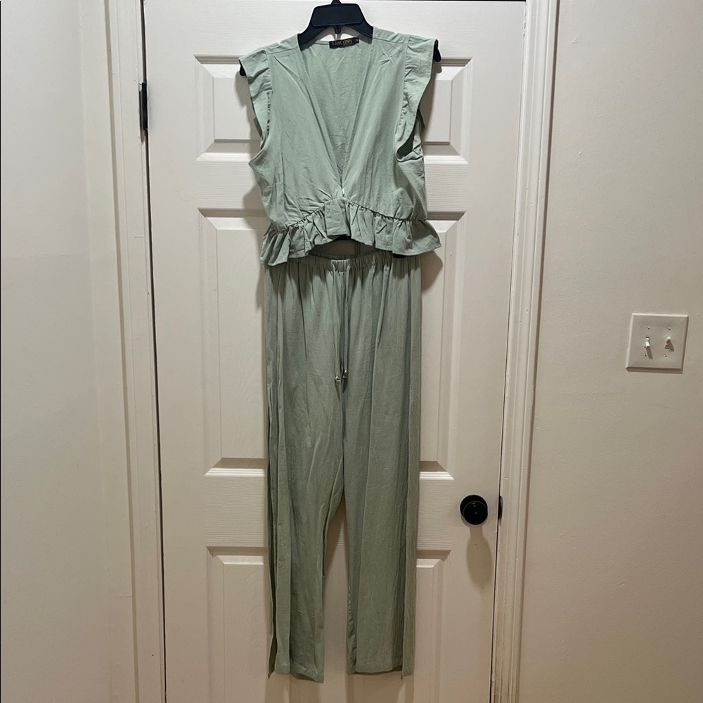 Sage Green Sleeveless Crop Set